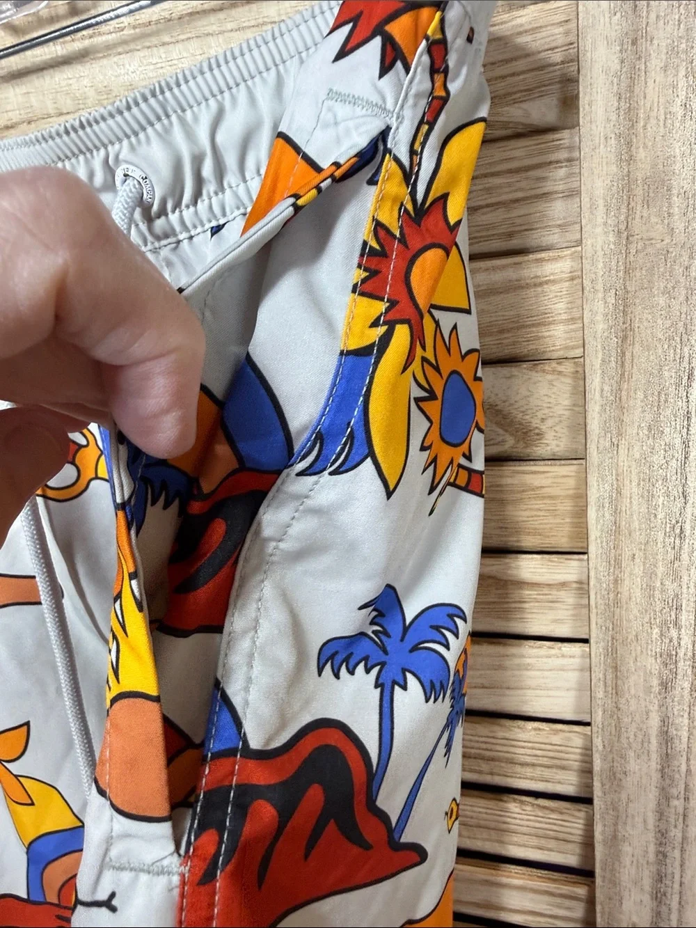 Neff Swim Trunks Men's White Tropical Print Mushroom Pockets Size M